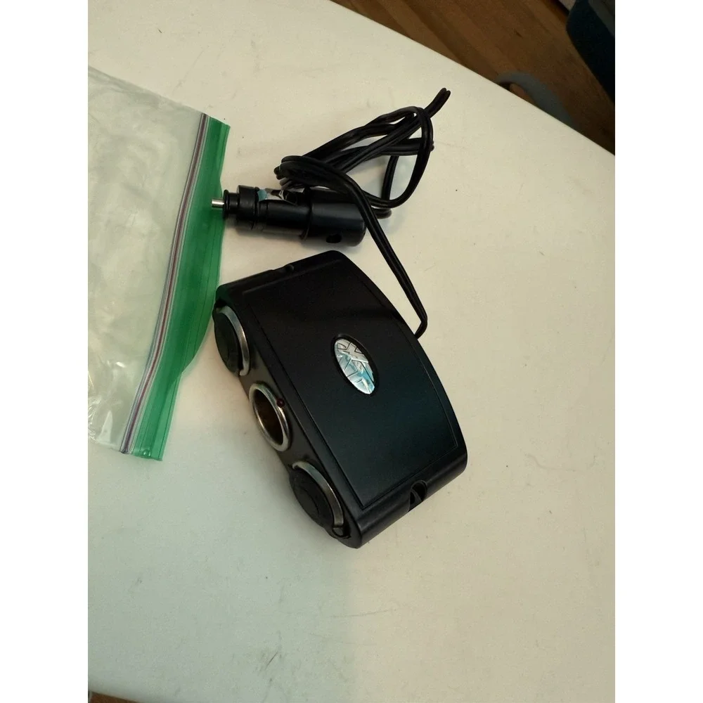 3-WAY 12VOLT POWER TRIPLE-OUTLET ACCESSORY ADAPTER